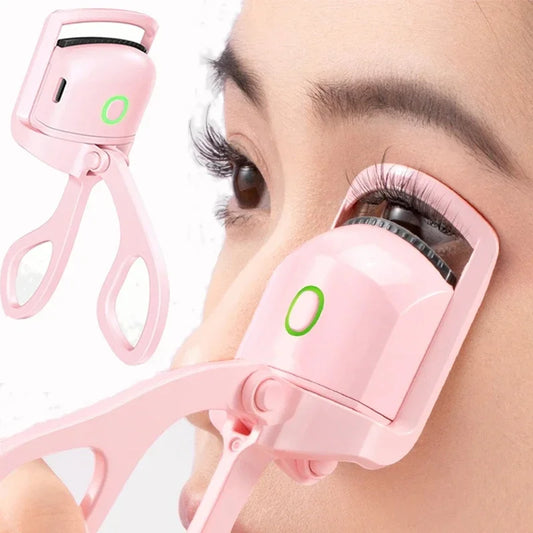 Sublimez votre regard avec notre recourbe-cils chauffant électrique ! Grâce à son contrôle de température intelligent, il offre une courbure durable sans abîmer vos cils, même les plus longs. Rechargeable et facile à - Korigi store
